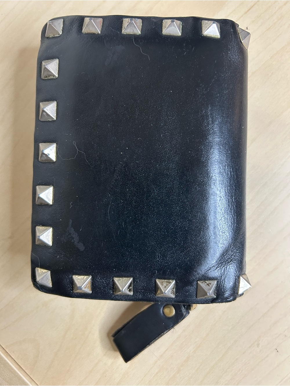 Valentino Garavani Rockstud Leather Wallet - Picture 2 of 9